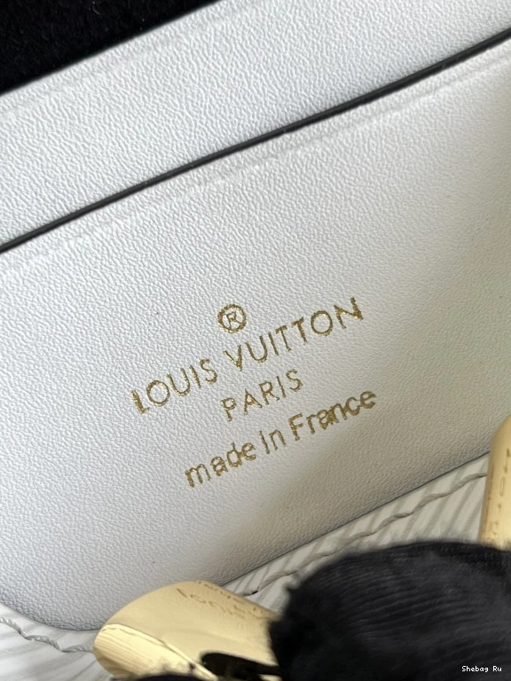VUITTON LOUIS PM TWIST 0711